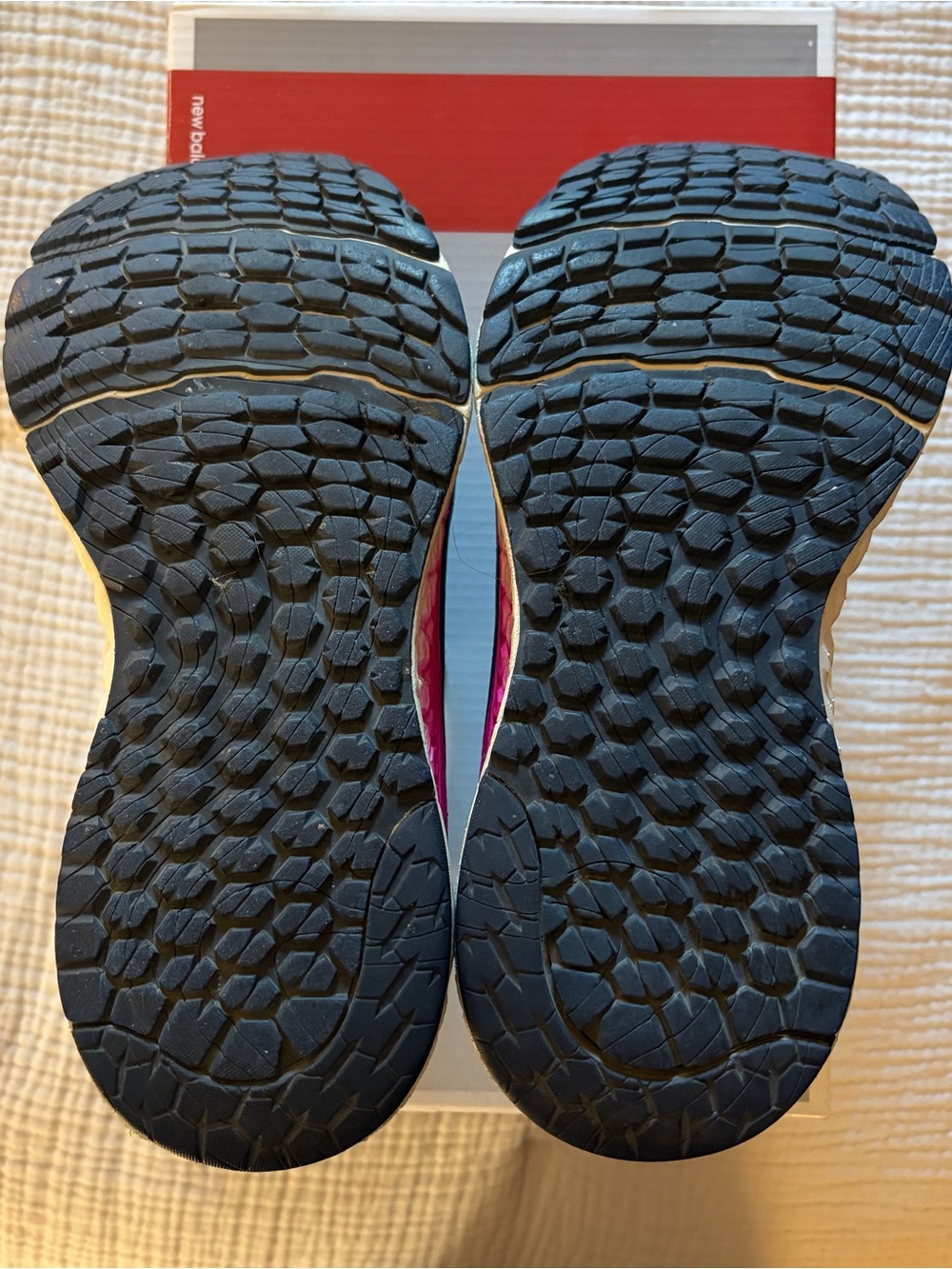 New Balance 1080 v7 Women’s Gray and Pink Athletic Running Shoes- SZ 9 - In Box! - Picture 6 of 11